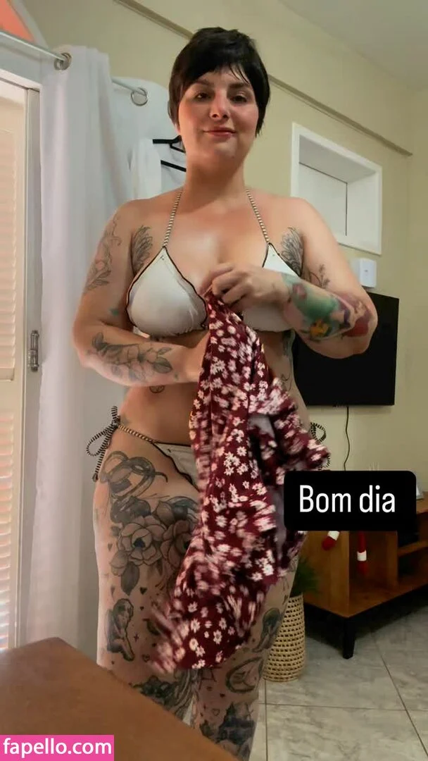 Aline Valentin Onlyfans Photo Gallery 