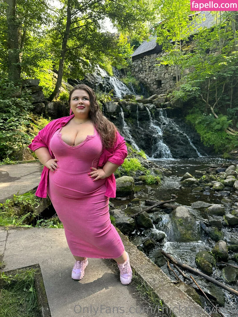 thickmaryfree Onlyfans Photo Gallery 