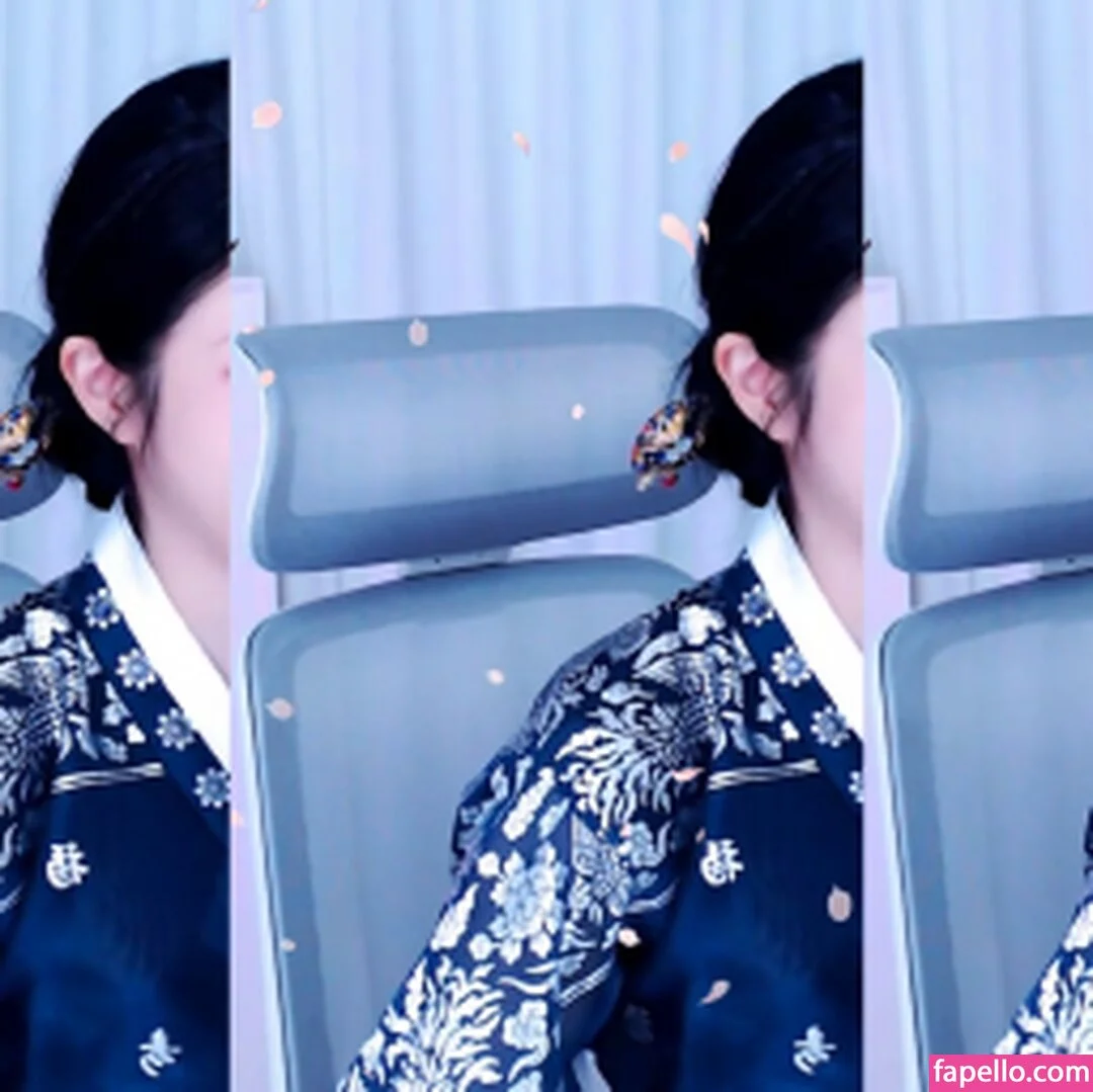 wannabe33 Onlyfans Photo Gallery 