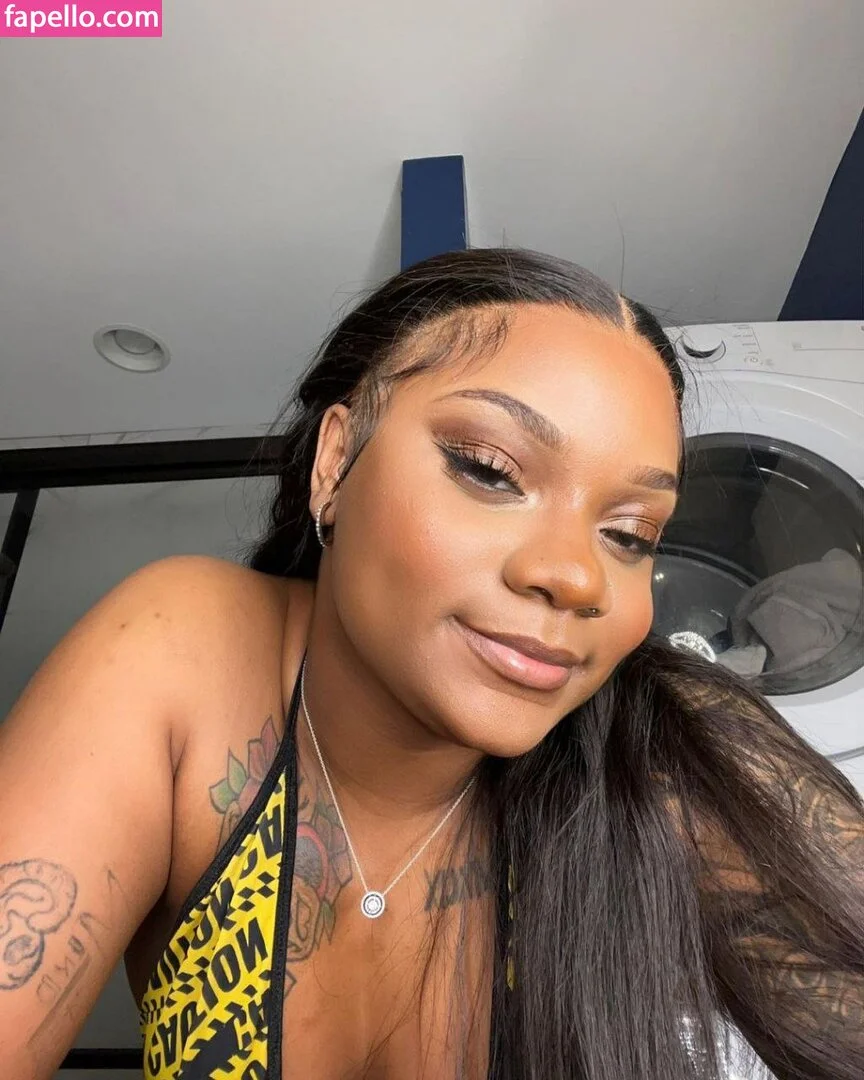 Riiah.Rosae Onlyfans Photo Gallery 