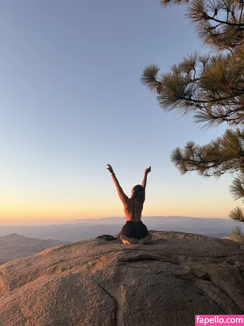 Riiah.Rosae Onlyfans Photo Gallery 