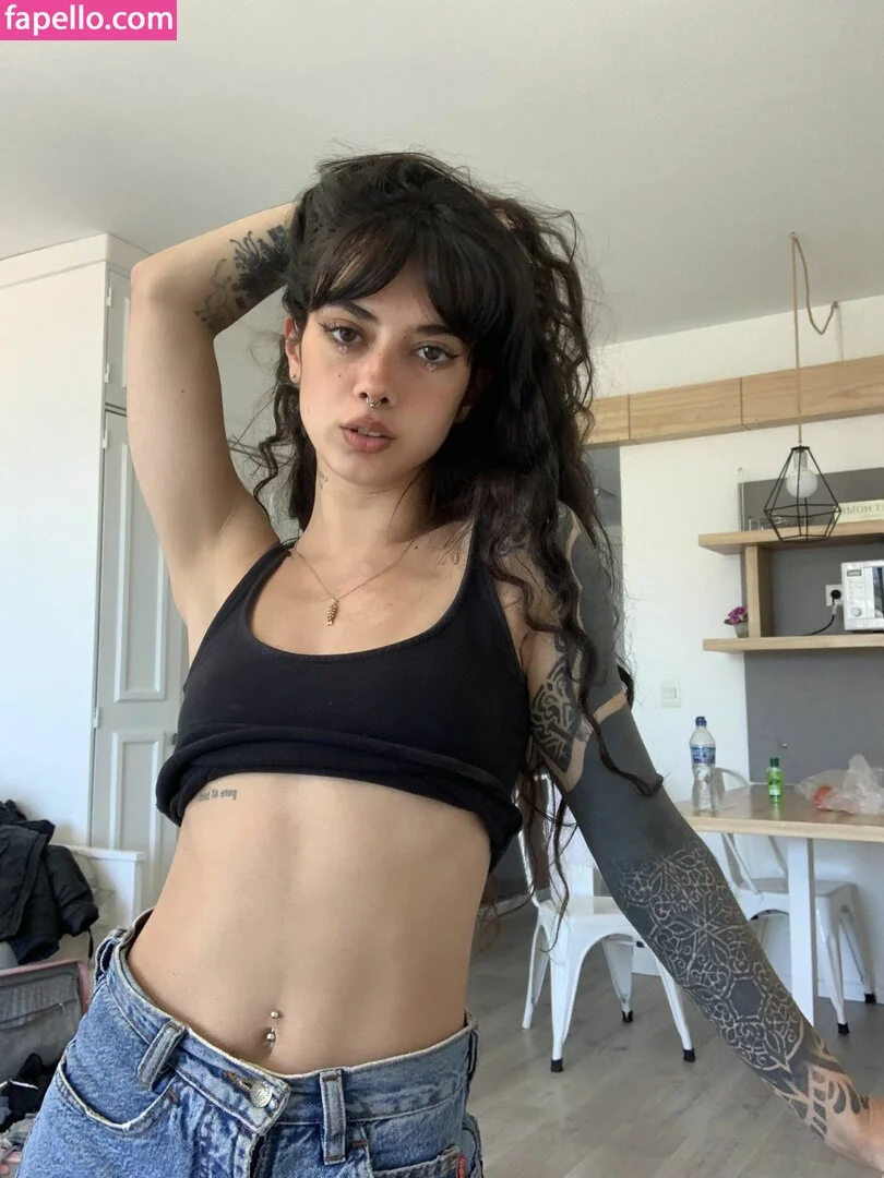 meli777 Onlyfans Photo Gallery 