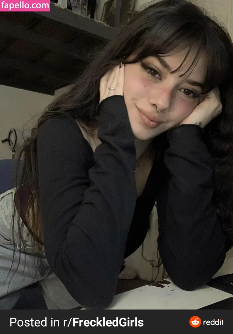 meli777 Onlyfans Photo Gallery 