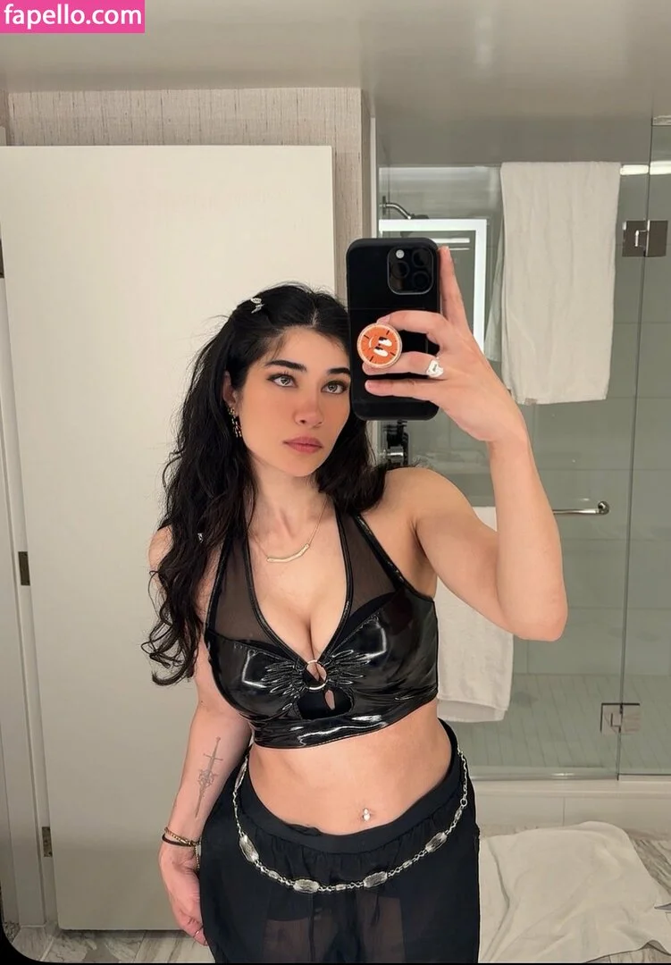 Naila Iqbal Onlyfans Photo Gallery 