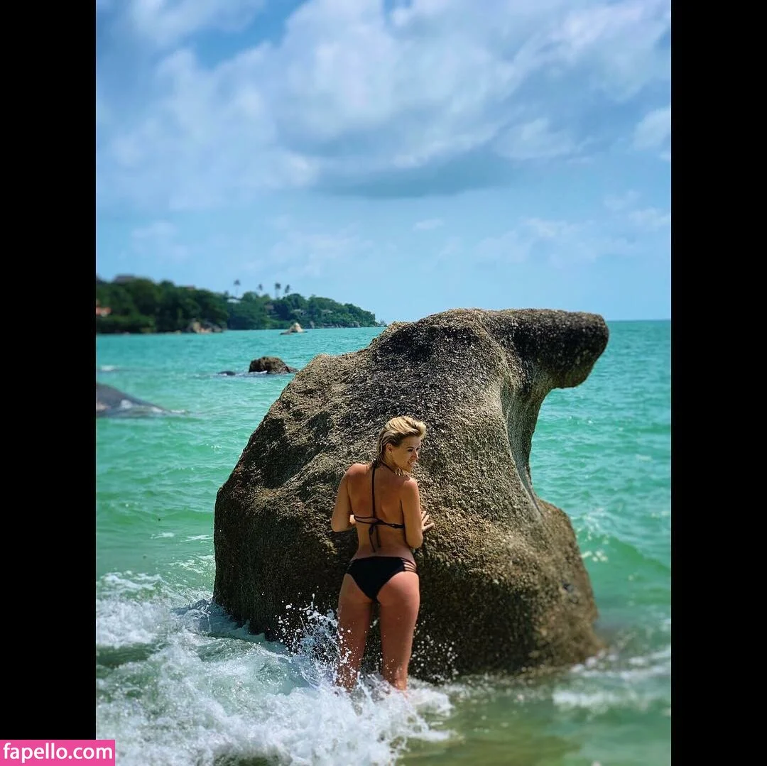 Sasha Jackson Onlyfans Photo Gallery 