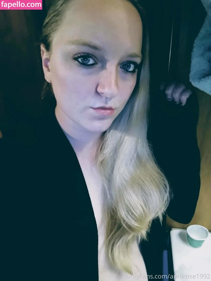 aprilrose1992 Onlyfans Photo Gallery 