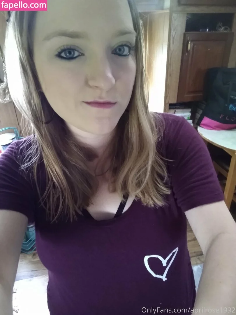 aprilrose1992 Onlyfans Photo Gallery 