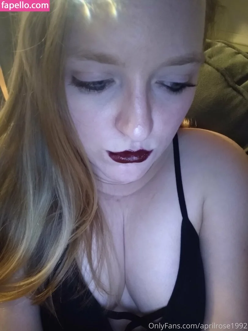 aprilrose1992 Onlyfans Photo Gallery 