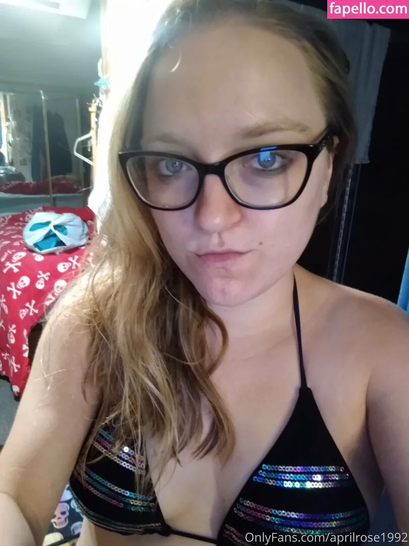 aprilrose1992 Onlyfans Photo Gallery 