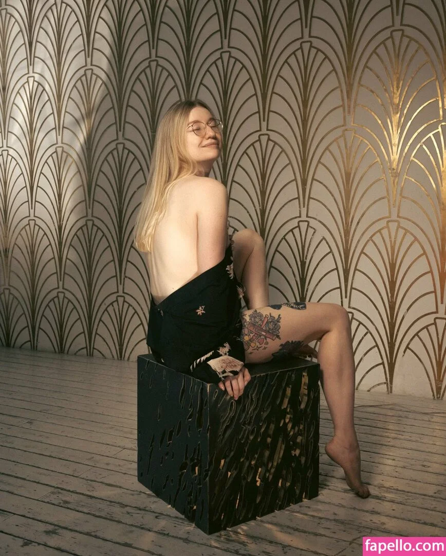 vzrosly_content Onlyfans Photo Gallery 