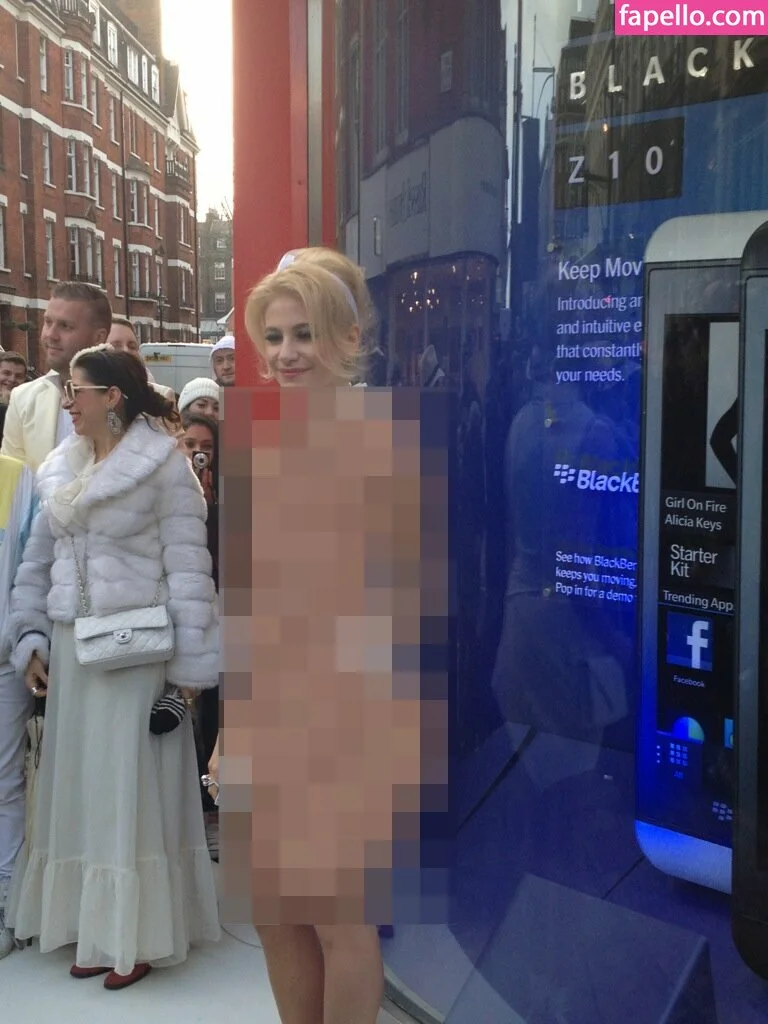 Pixie Lott Onlyfans Photo Gallery 