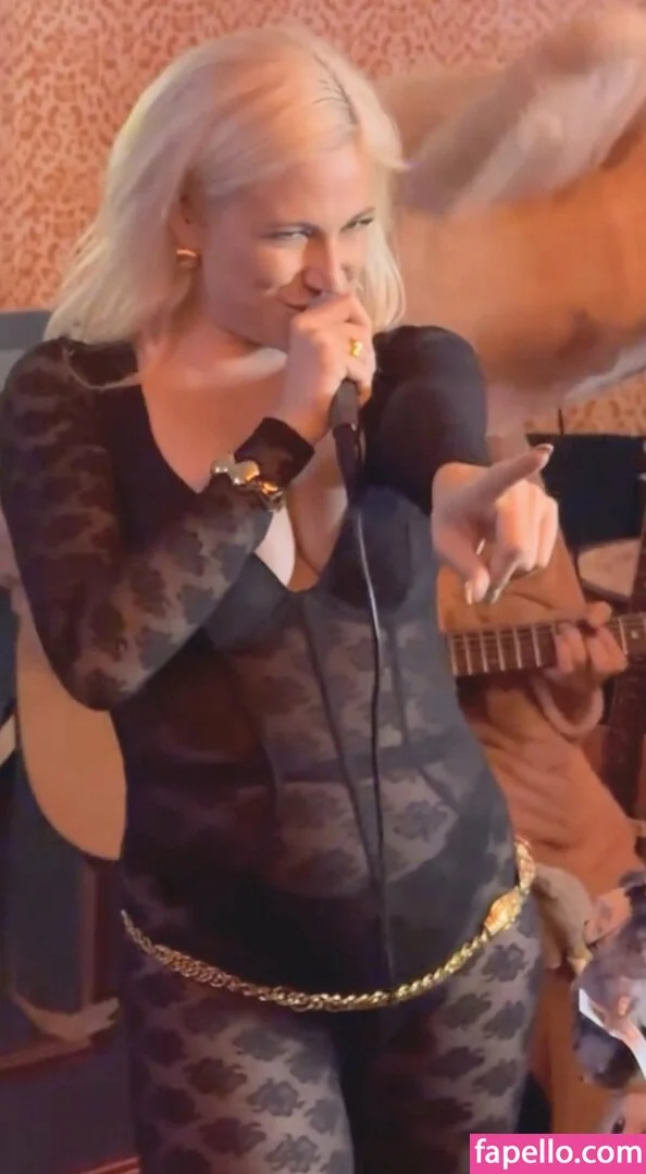 Pixie Lott Onlyfans Photo Gallery 