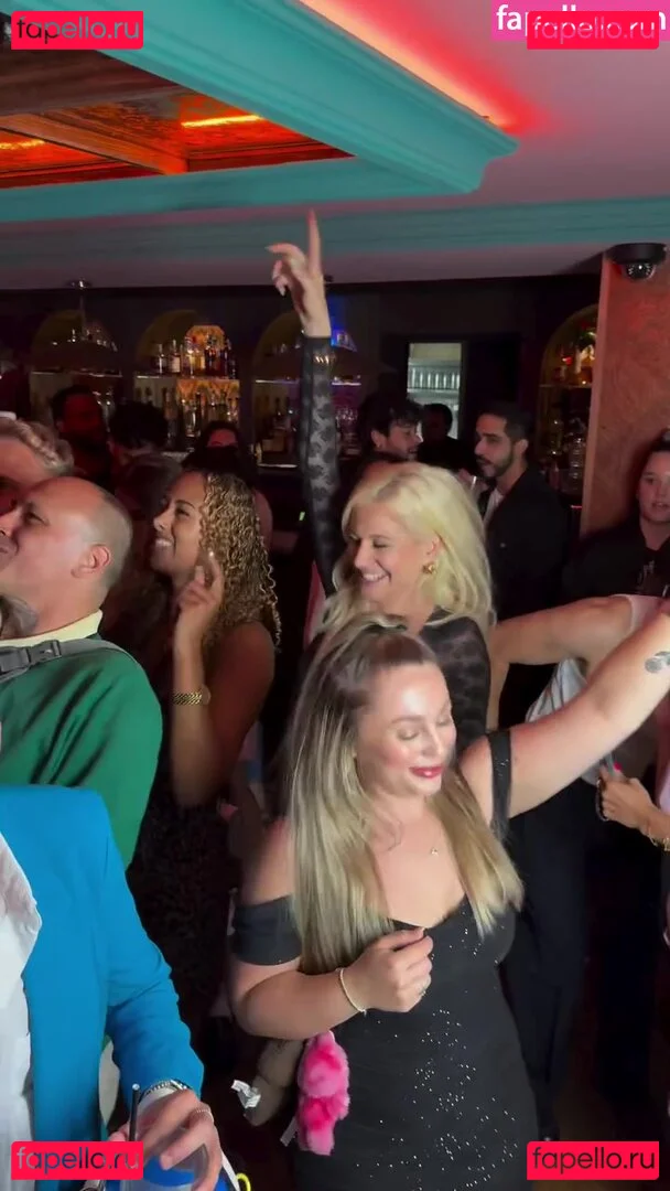 Pixie Lott Onlyfans Photo Gallery 