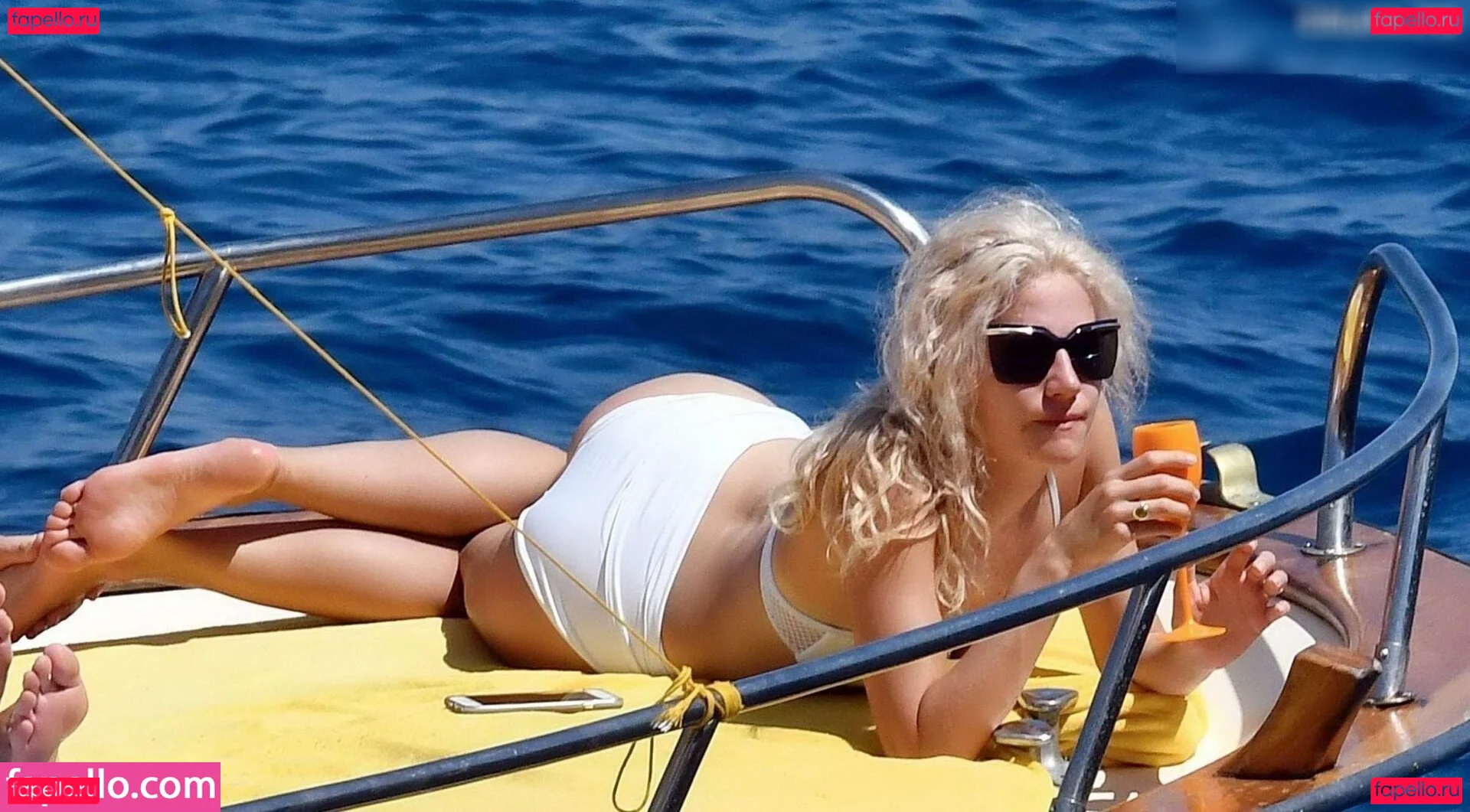 Pixie Lott Onlyfans Photo Gallery 