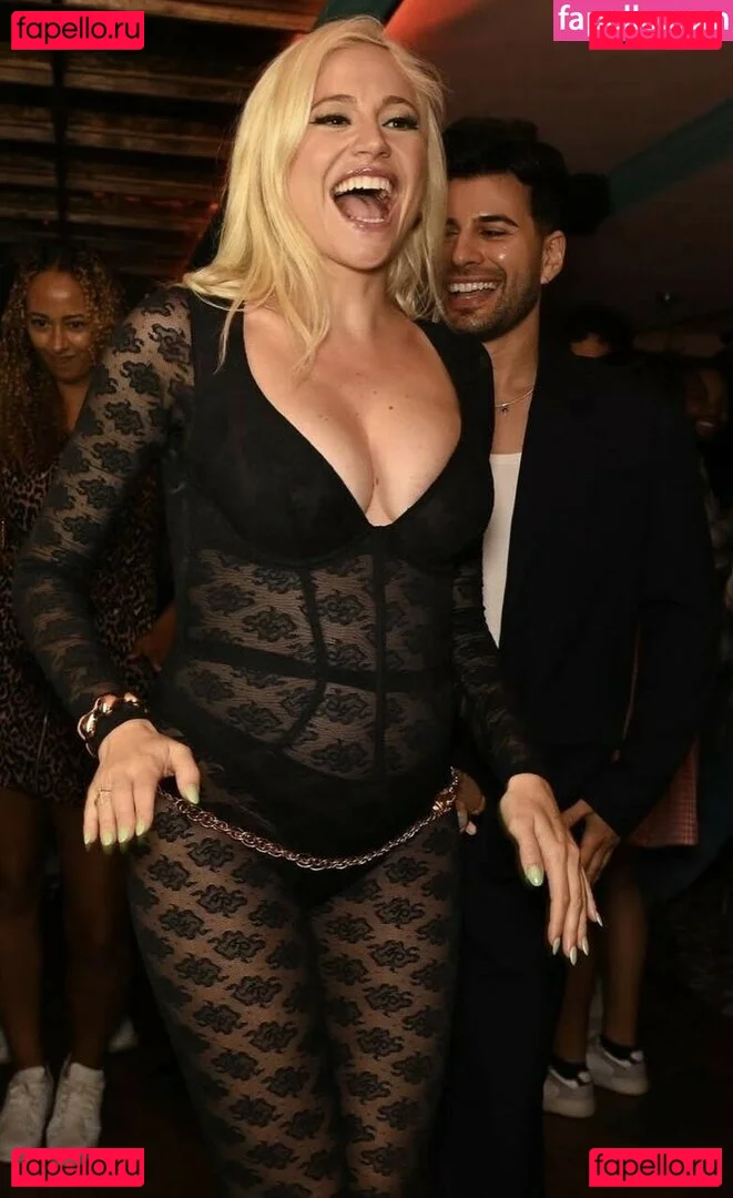 Pixie Lott Onlyfans Photo Gallery 