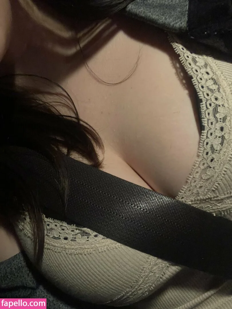 iloveglitt3r Onlyfans Photo Gallery 