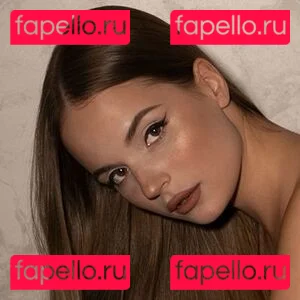 Sasha Spilberg Onlyfans Photo Gallery 