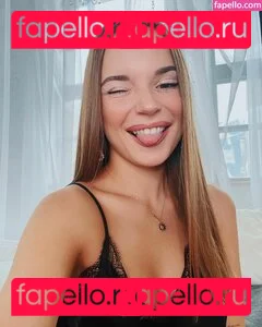 Sasha Spilberg Onlyfans Photo Gallery 