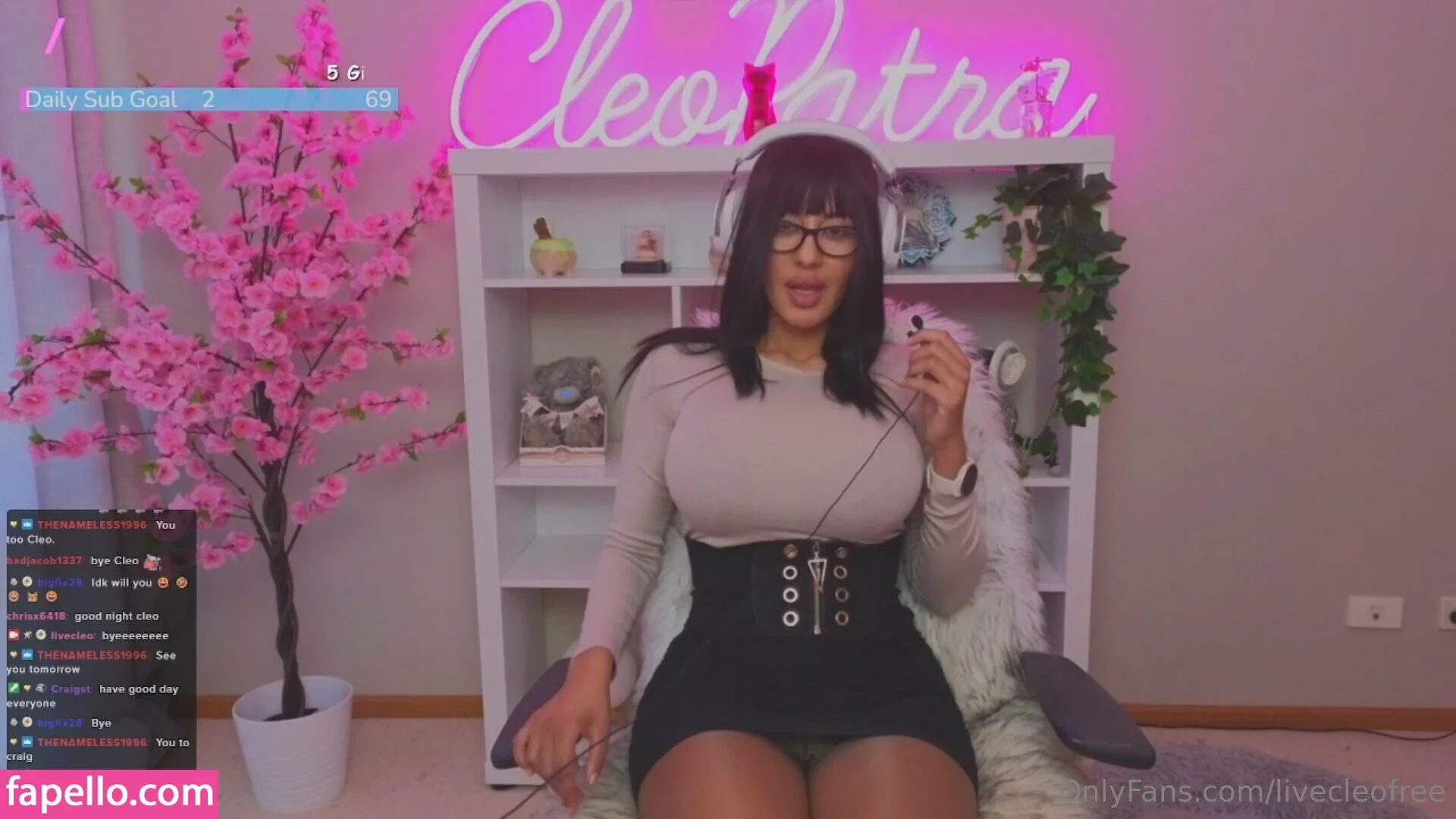 livecleofree Onlyfans Photo Gallery 