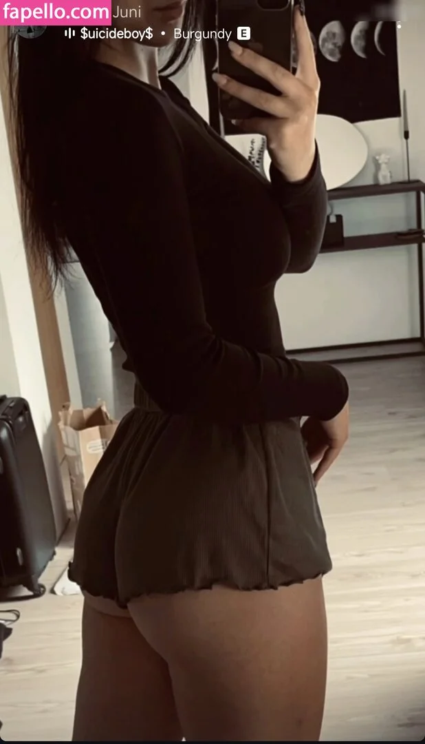 onselina Onlyfans Photo Gallery 