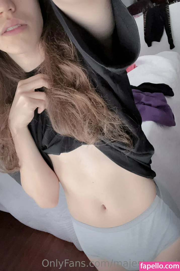 majestycvoid Onlyfans Photo Gallery 