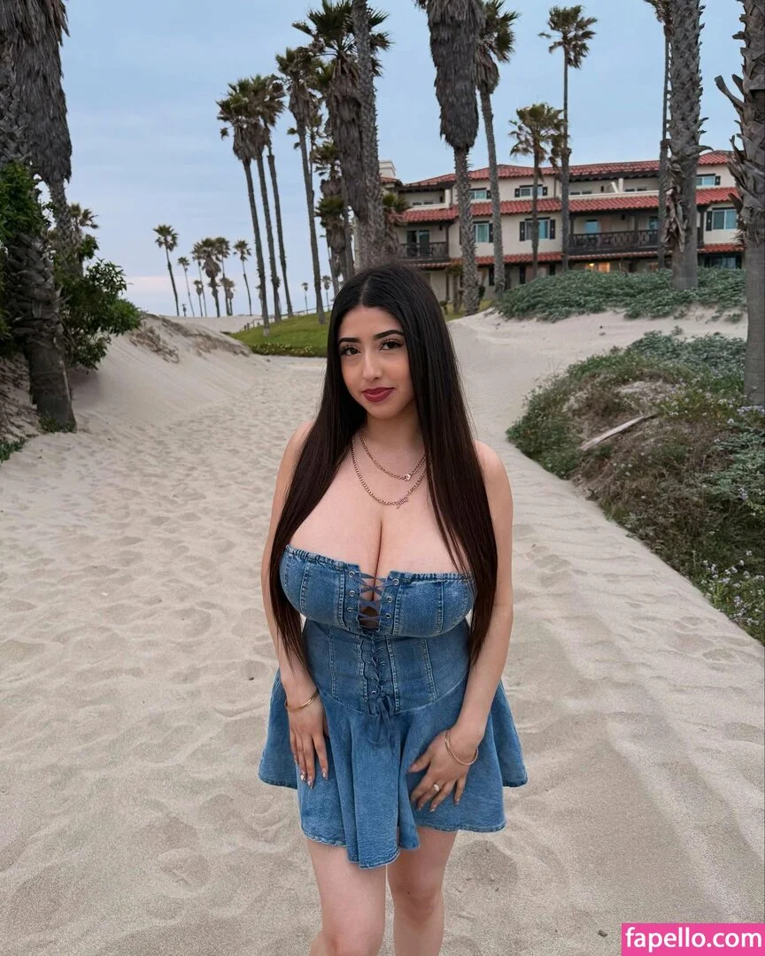 ashleyarambulaa Onlyfans Photo Gallery 