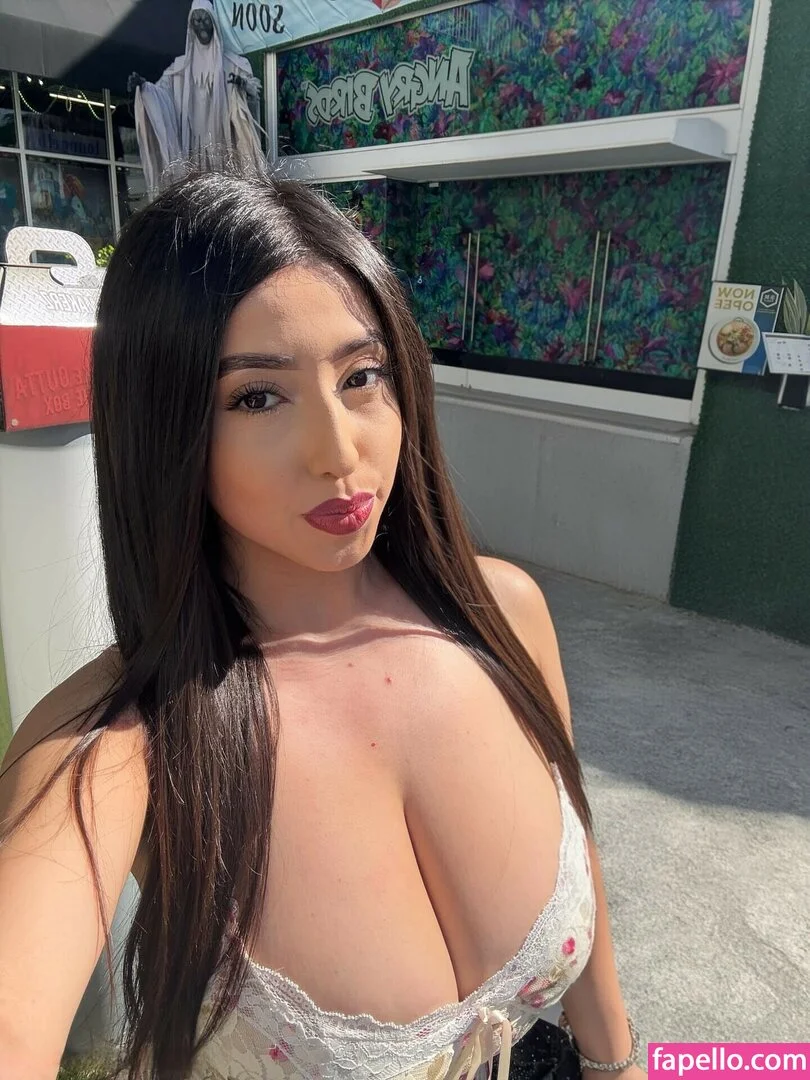 ashleyarambulaa Onlyfans Photo Gallery 