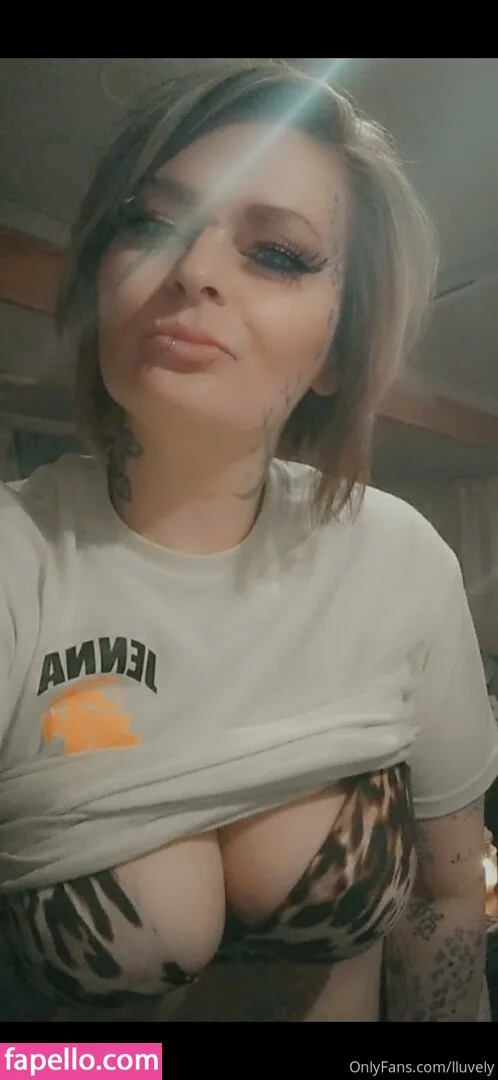 lluvely Onlyfans Photo Gallery 