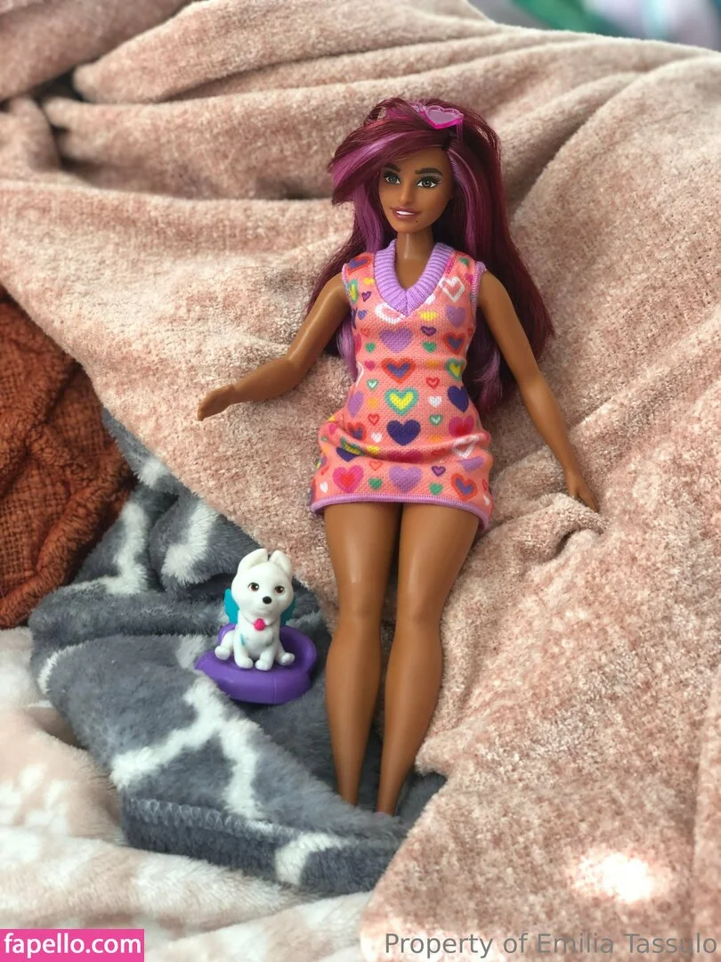 emiliatassulo Onlyfans Photo Gallery 