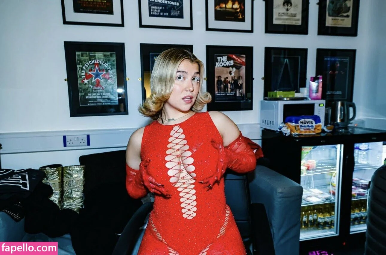 Caity Baser Onlyfans Photo Gallery 