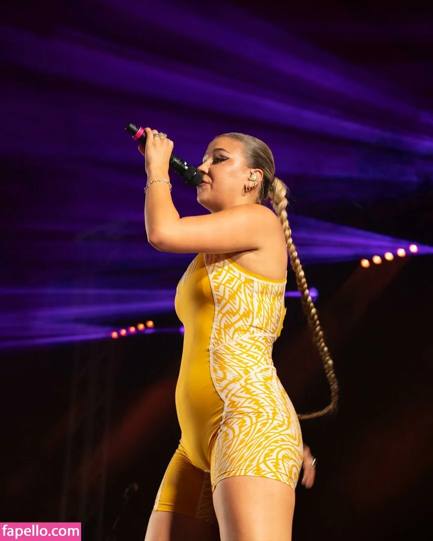 Caity Baser Onlyfans Photo Gallery 