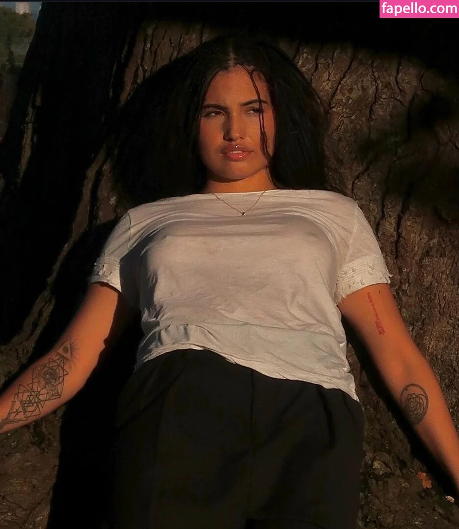 Mabel Onlyfans Photo Gallery 