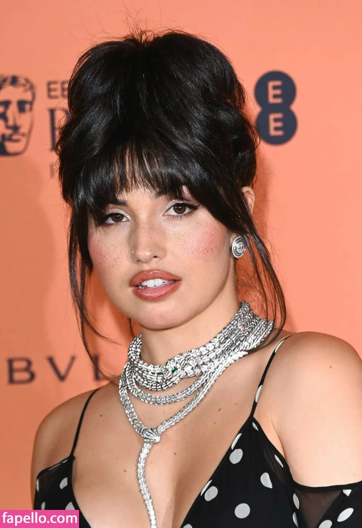 Mabel Onlyfans Photo Gallery 