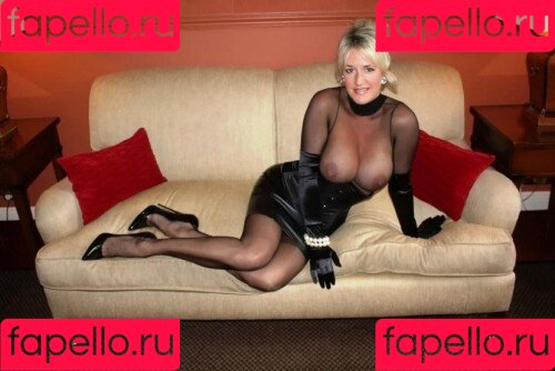 Lovely Linda Onlyfans Photo Gallery 