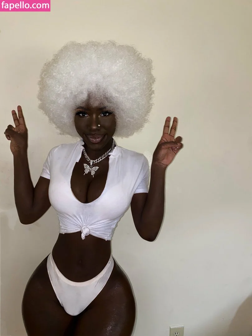 Lazelle Doll Onlyfans Photo Gallery 