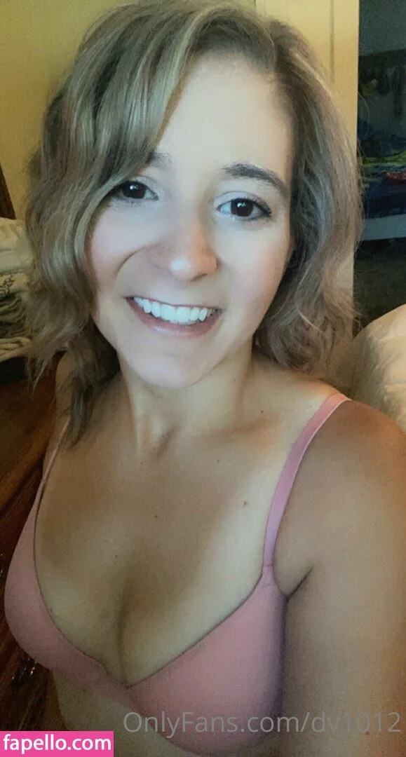 littlephilly Onlyfans Photo Gallery 