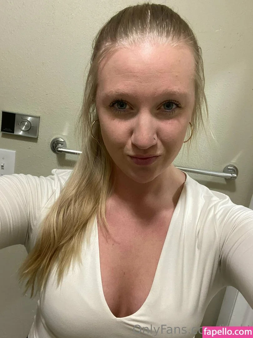 its-kt Onlyfans Photo Gallery 