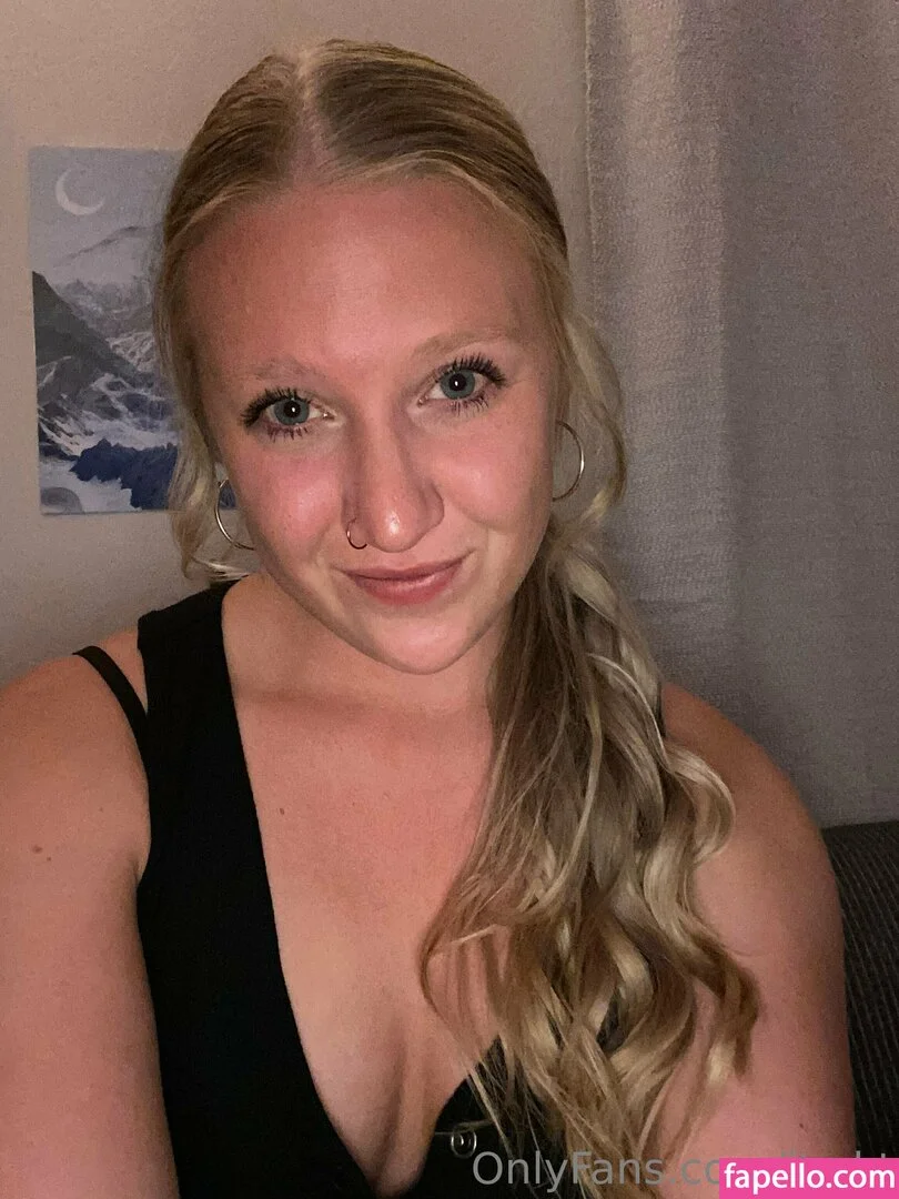 its-kt Onlyfans Photo Gallery 