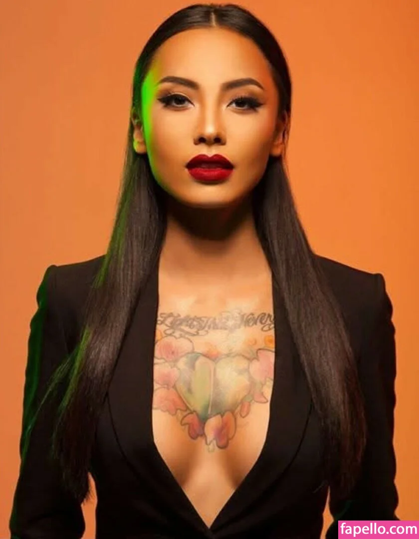 Levy Tran Onlyfans Photo Gallery 