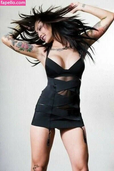 Levy Tran Onlyfans Photo Gallery 