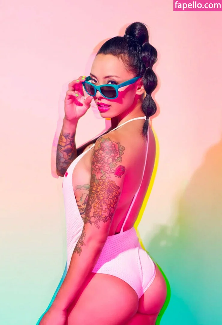 Levy Tran Onlyfans Photo Gallery 