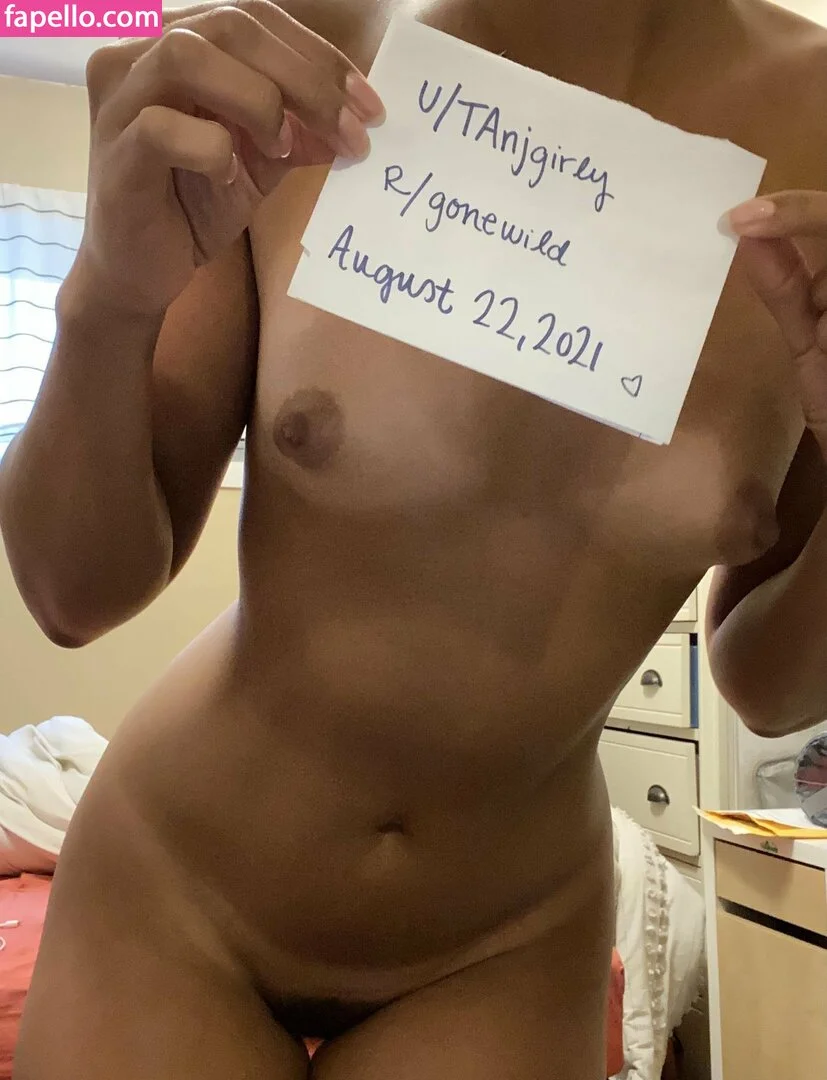 TAnjgirly Onlyfans Photo Gallery 