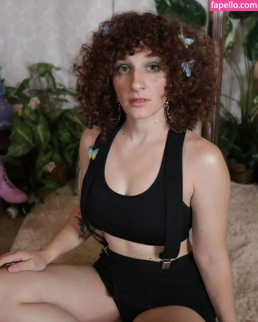 Britanny Simon Onlyfans Photo Gallery 