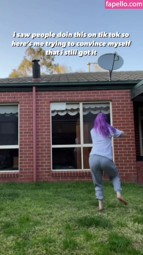 2bratty Onlyfans Photo Gallery 