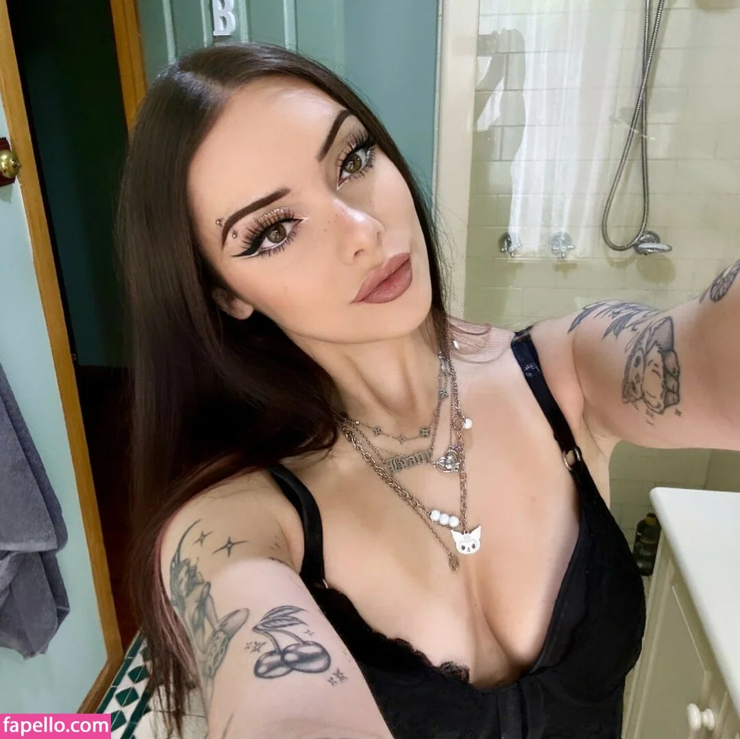 2bratty Onlyfans Photo Gallery 