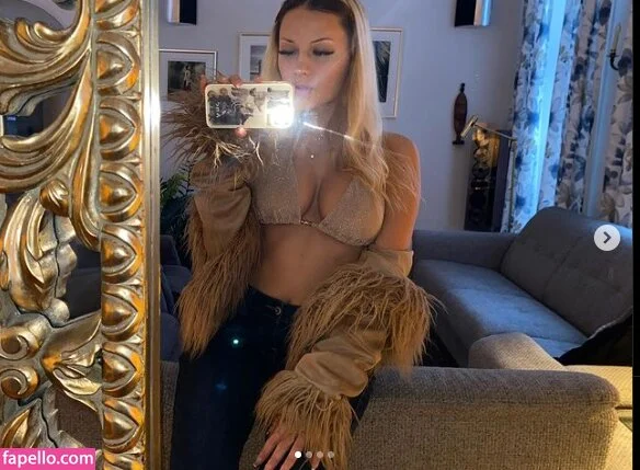 candysson Onlyfans Photo Gallery 