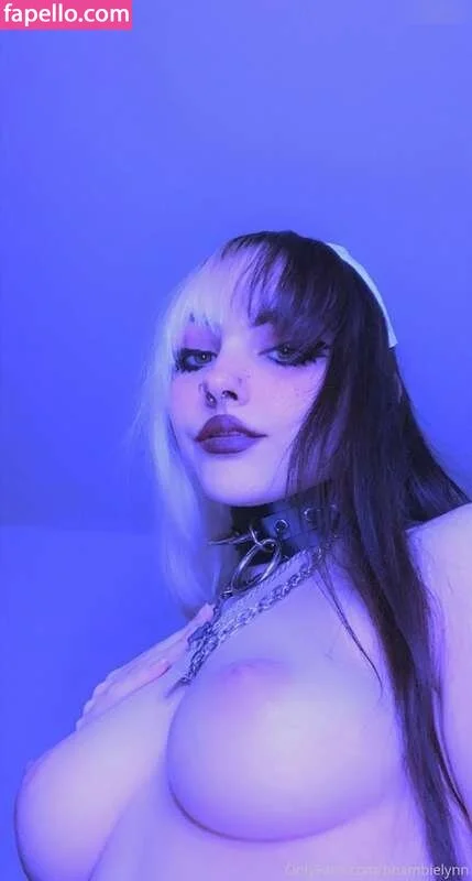 b4mb1_777 Onlyfans Photo Gallery 