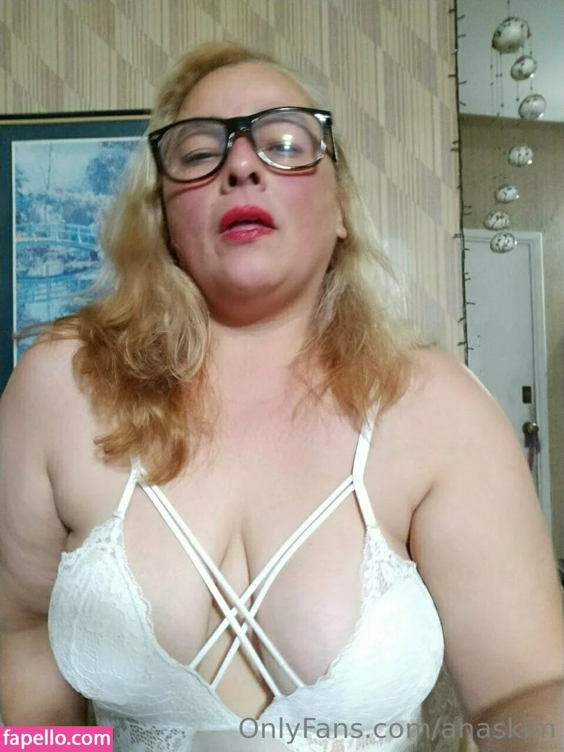 anaskim Onlyfans Photo Gallery 