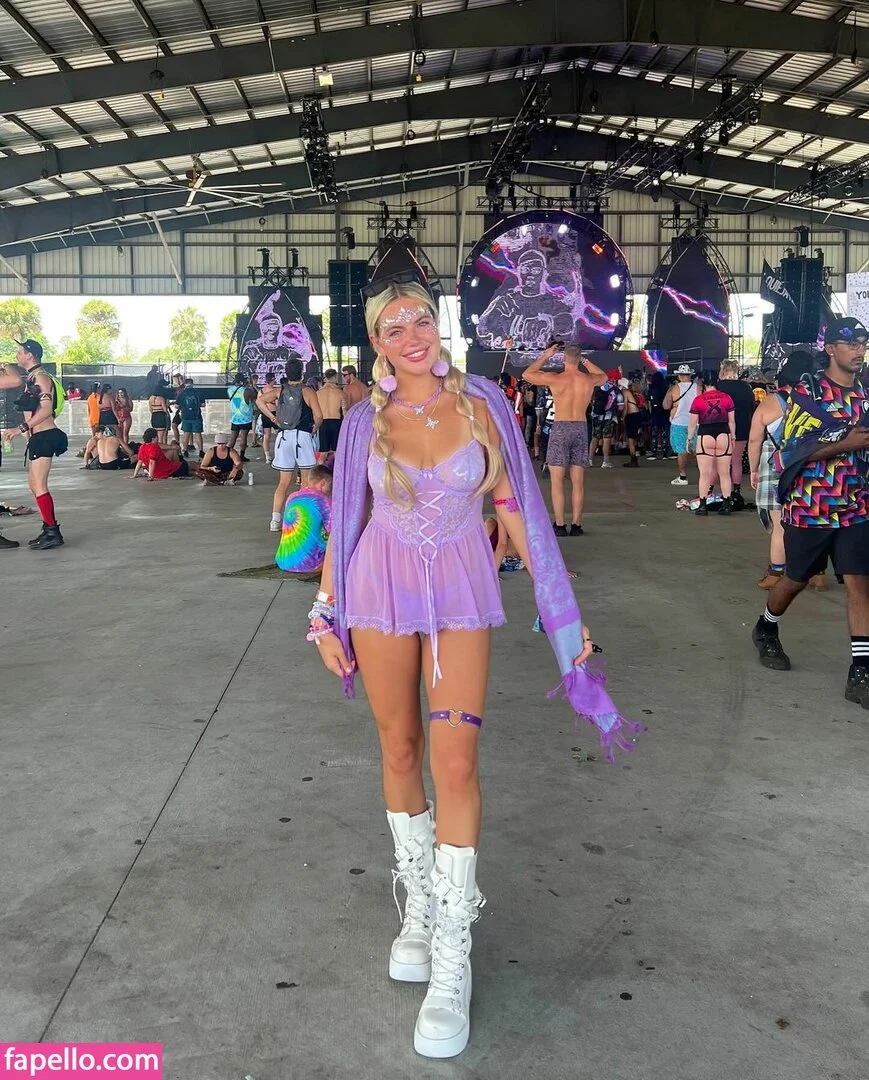 Kyla Deaver Onlyfans Photo Gallery 