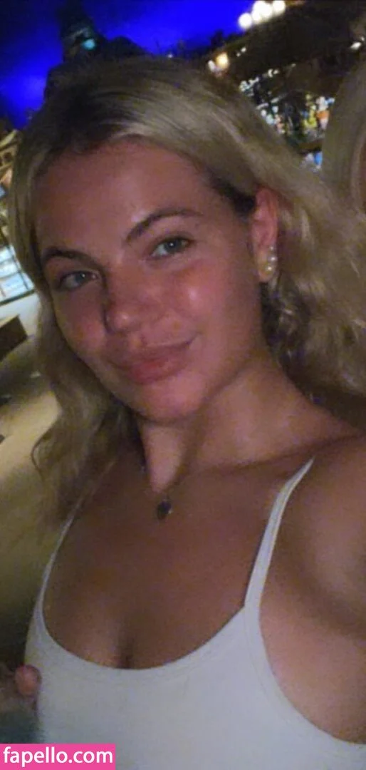 Kyla Deaver Onlyfans Photo Gallery 